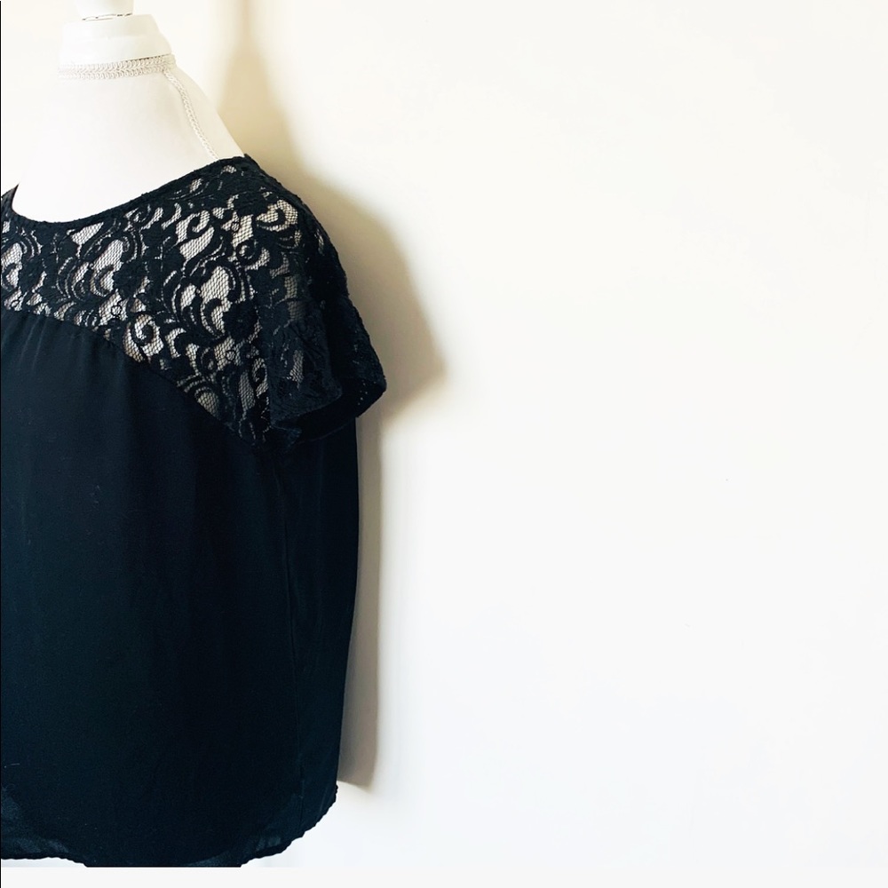 Maeve (Anthropologie) top black, lace detail SZ M - Picture 2 of 7
